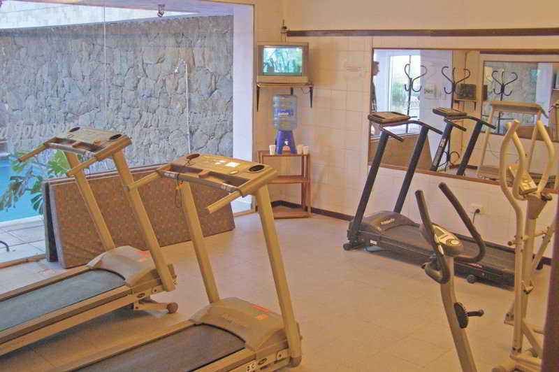 Howard Johnson Hotel&Spa Villa General Belgrano Buitenkant foto